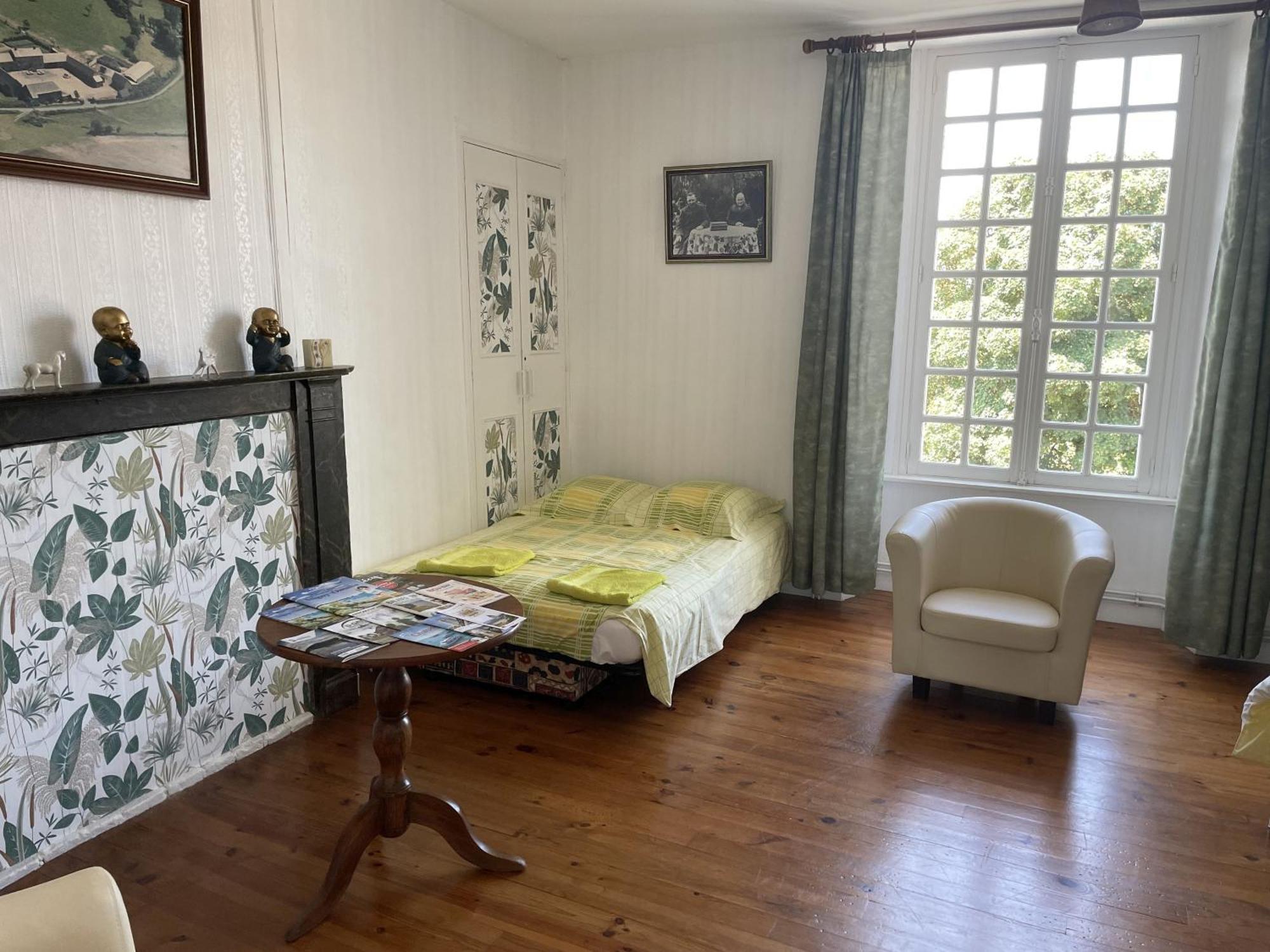 B&B Chambres D'Hotes Ferme Mahyas Saint-Jean-de-Savigny Kültér fotó